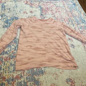 Athleta shirt